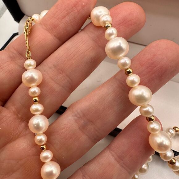 18" VINTAGE 14k yellow gold and freshwater pearl necklace in original box! - Picture 4 of 6